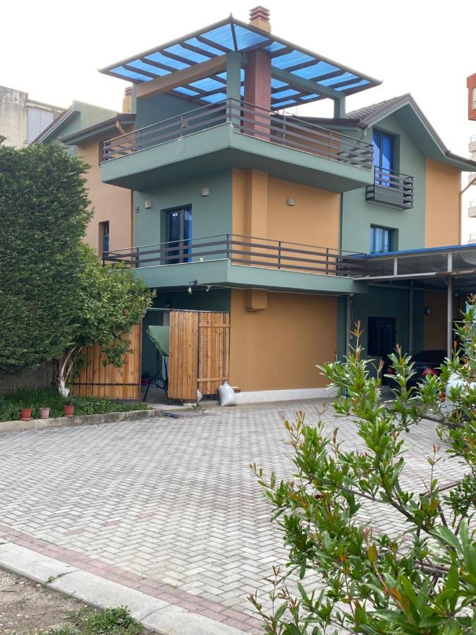Vila Ajdinaj Berat Buitenkant foto