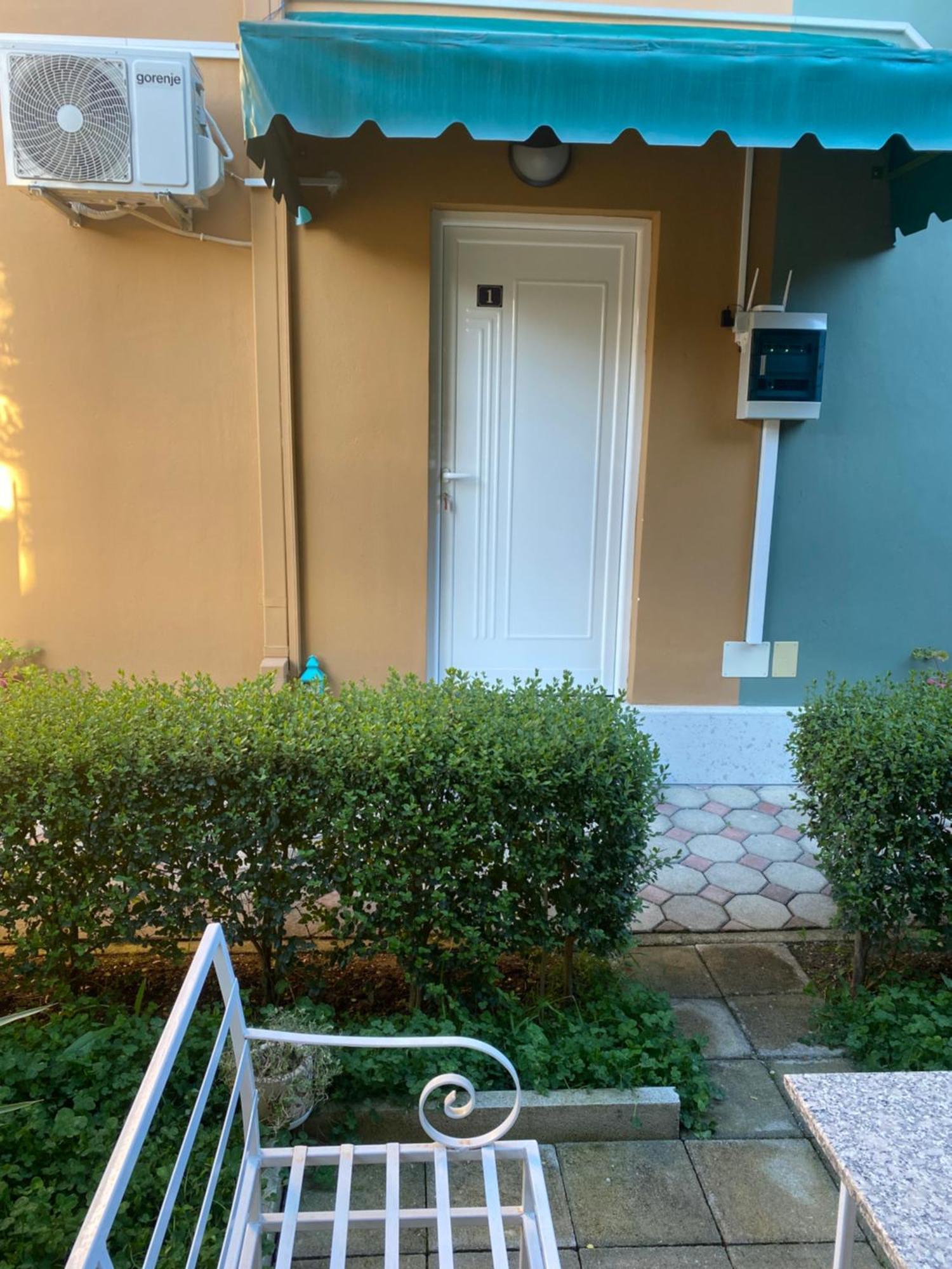 Vila Ajdinaj Berat Buitenkant foto