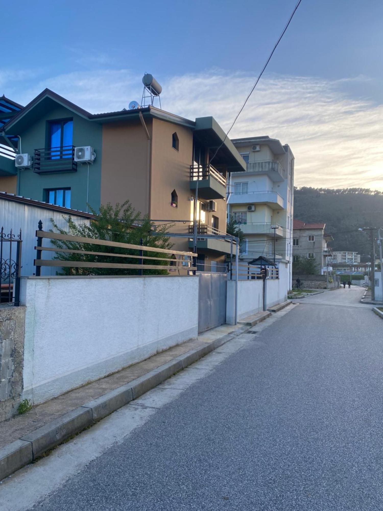 Vila Ajdinaj Berat Buitenkant foto