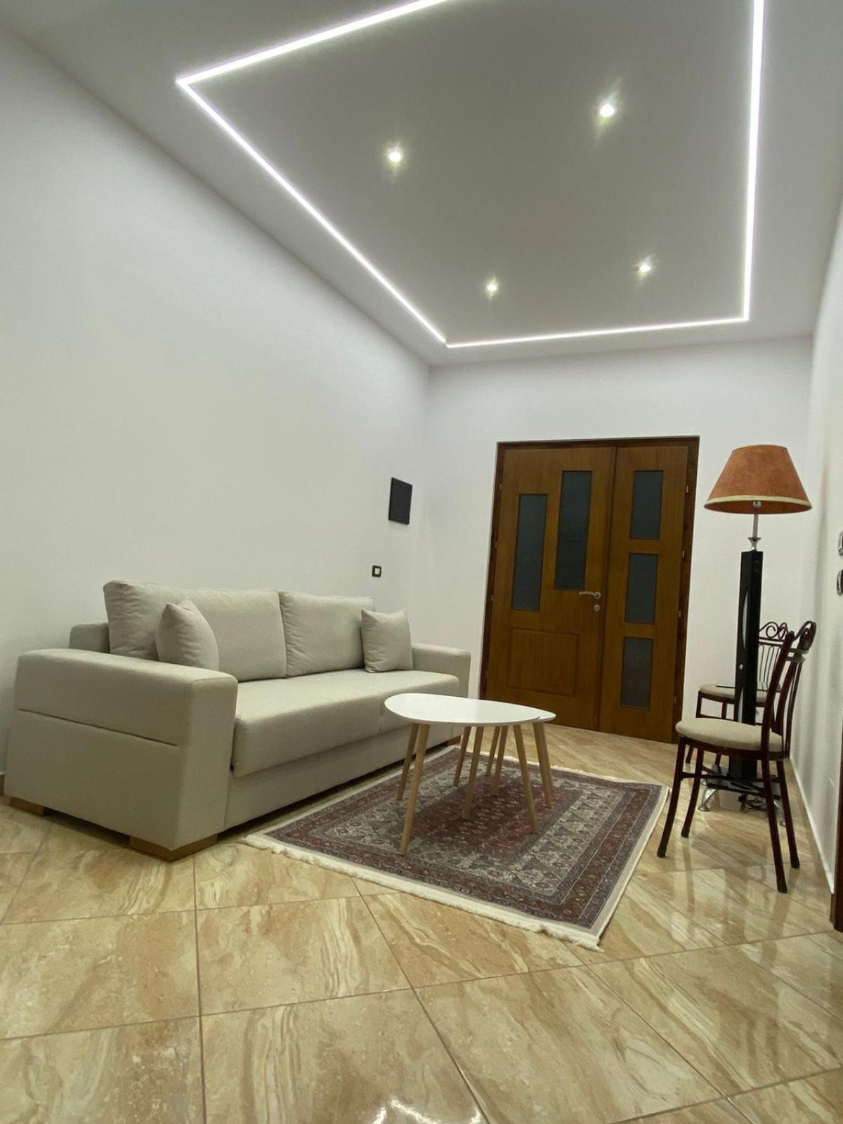 Vila Ajdinaj Berat Buitenkant foto