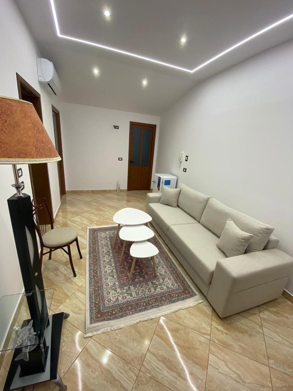 Vila Ajdinaj Berat Buitenkant foto